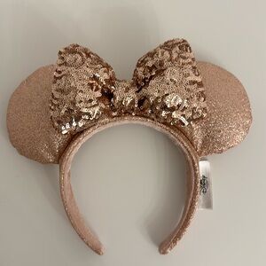**SOLD** Disney Mickey Ears